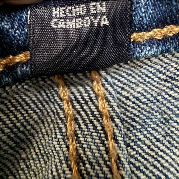 Universal Thread Mid Rise Boyfriend Blue Jeans - Picture 6 of 9